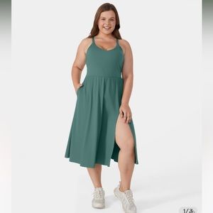 HALARA Everyday Plus Size Midi Chill Dress-La Land